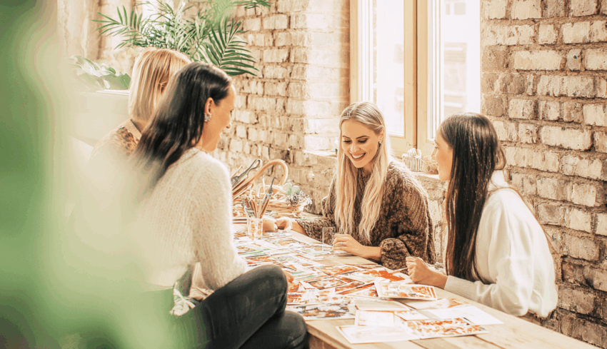 loolloo_httpss.mj.runTL4i__ESIOo_A_serene_warmly_lit_wellness_a9c44087-d601-4d56-89cf-adc07d7dc282_1